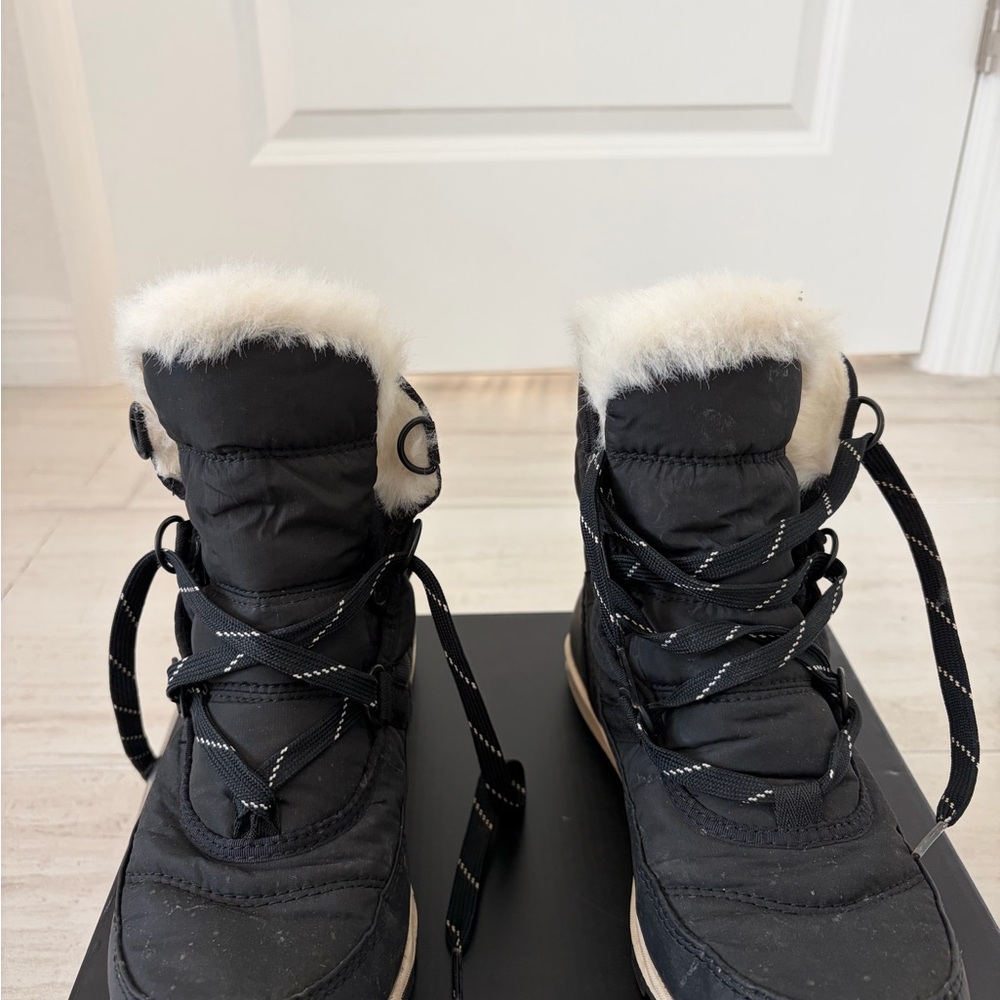 Sorel Black Winter Boots with White Fur Trim